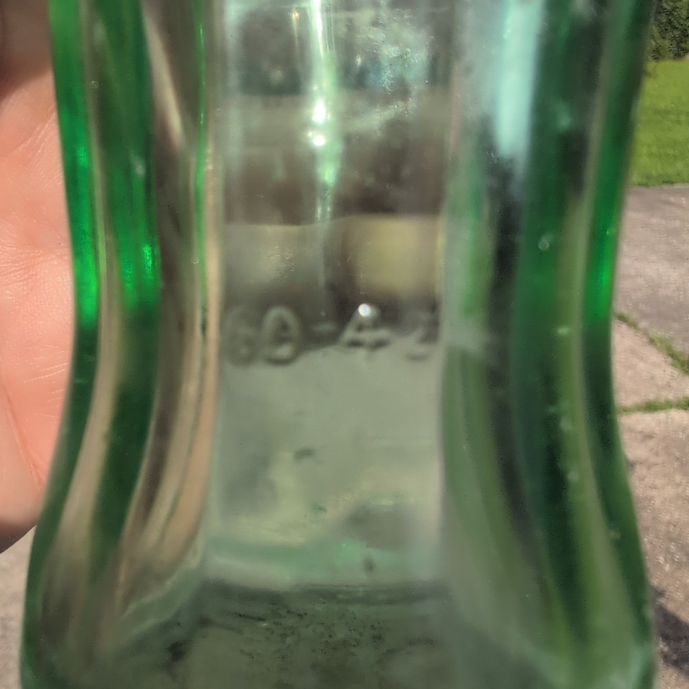 Vtg Coca-Cola Etowah Tenn 1960 Hobbleskirt 6.5 oz Green Glass Coke Bottle - Picture 3 of 3